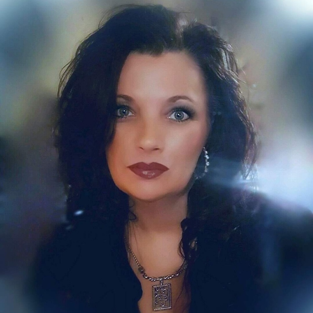Meet Your Posher , Tina